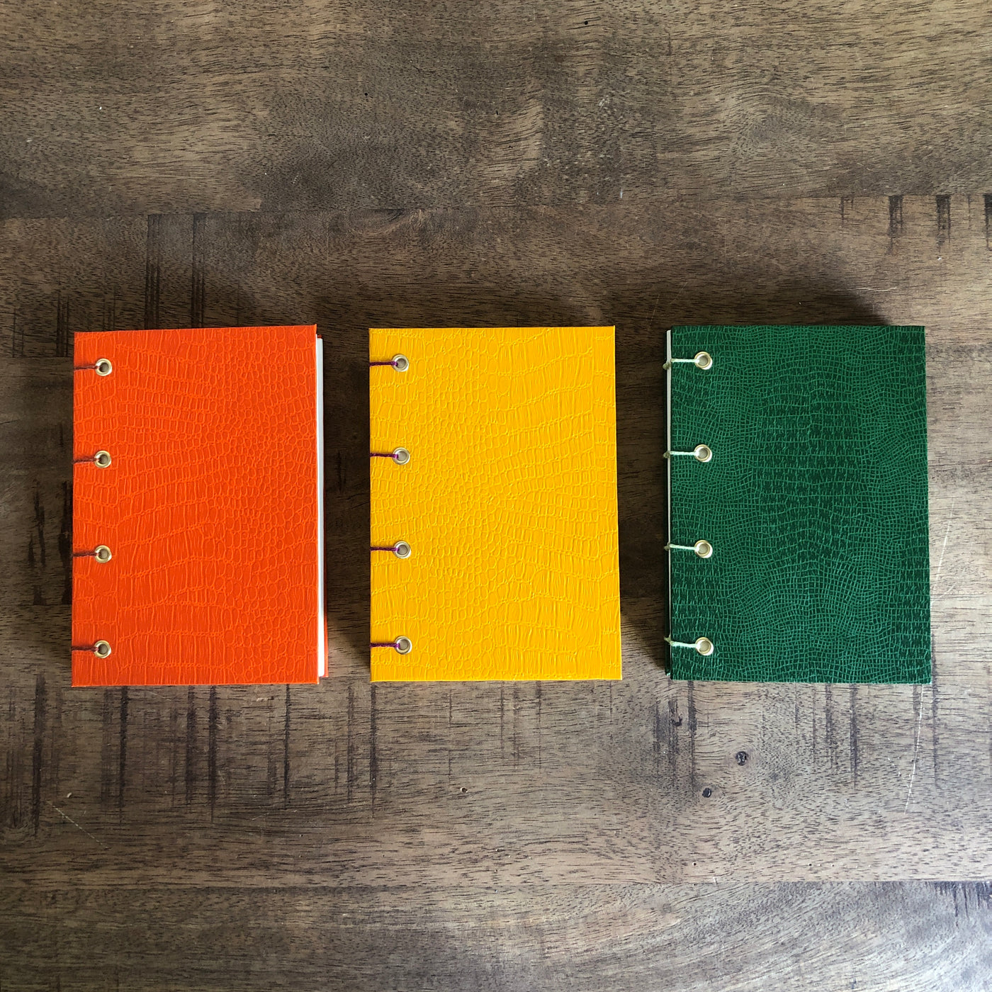 Quaderni coloratissimi bold stile con carte Manamant