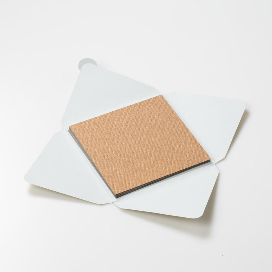 Kit di fogli "Avana embossing Tela" formato origami 15 cm x 15 cm - Manamant Paper Tales -FGB8516FBM2D