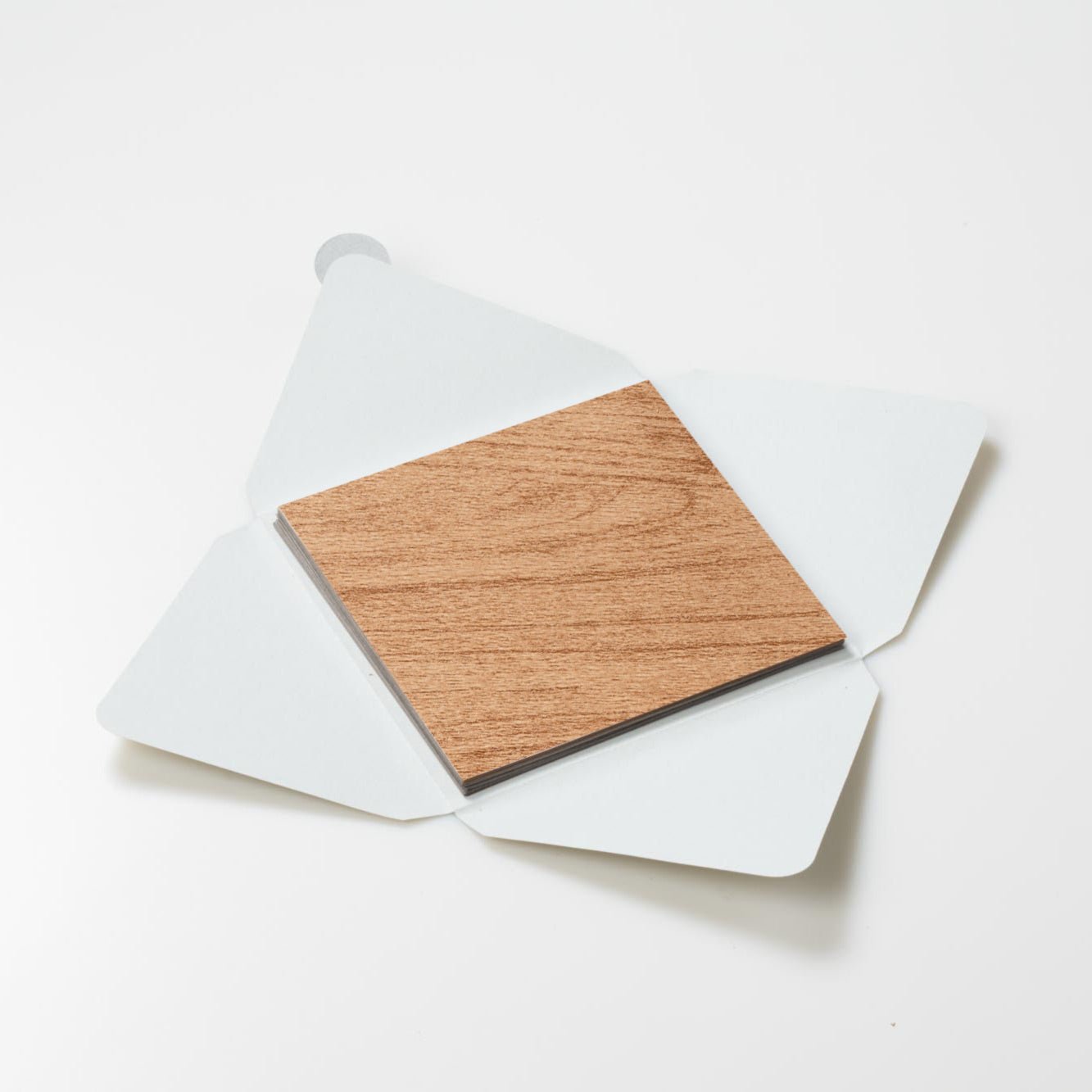 Kit di fogli "Legno Avana venature Calde" formato origami 15 cm x 15 cm - Manamant Paper Tales -FGA2260CXM2D